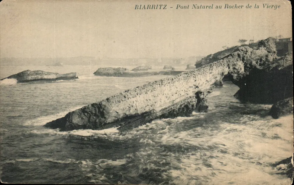 Biarritz — Natürlicher Brücke am Felsen der Jungfrau — unbekannter Verlag, Seriennummer nicht sichtbar - Vorderseite