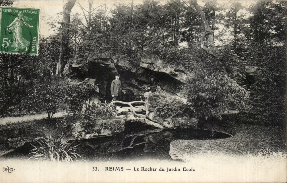Reims — O Rocher do Jardin Ecole — Editor EID, n°33 - Frente