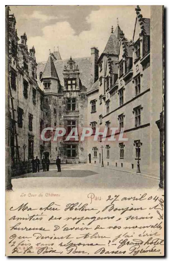 A Cour do Castelo — Pau — editor R. & C. Pau, n° 1004 - Frente