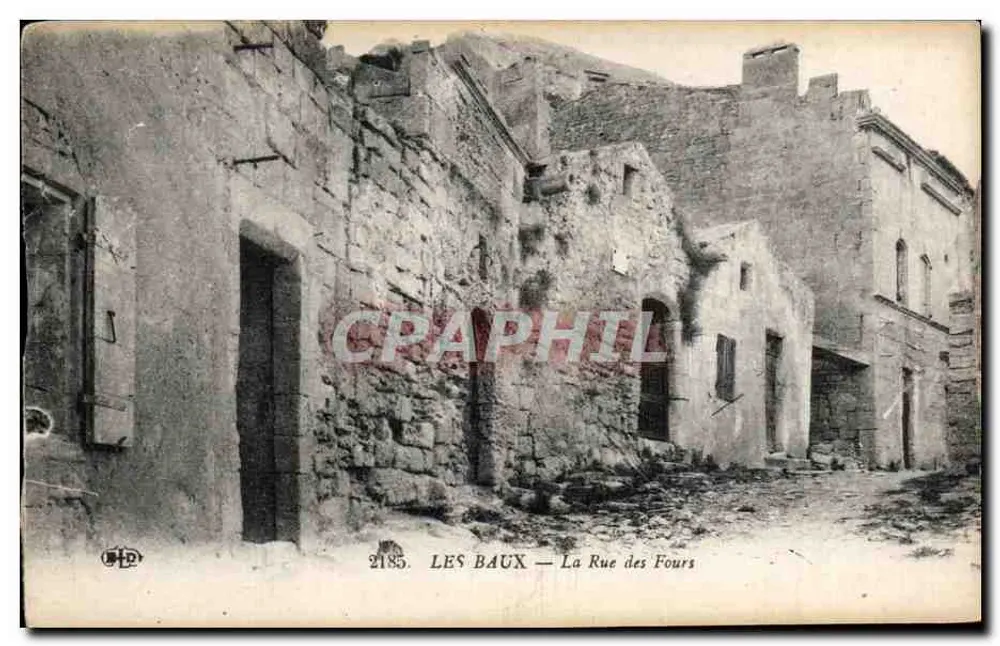 Les Baux — A Rua dos Fornos — editor Le Dolev, Paris, n° 2185 - Frente