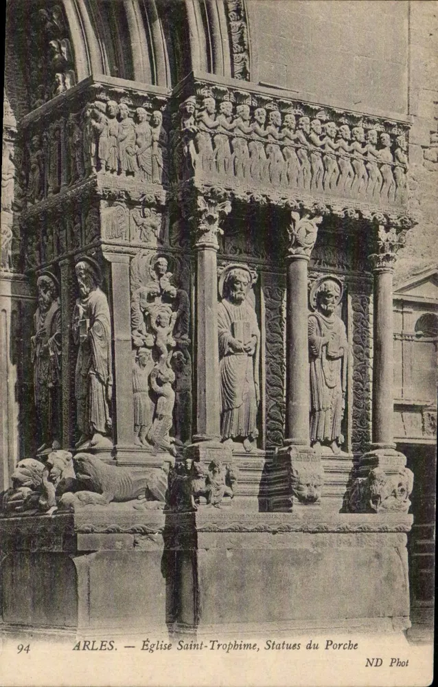 Arles — Kirche Saint-Trophime, Statuen des Portals — ND Phot - Vorderseite