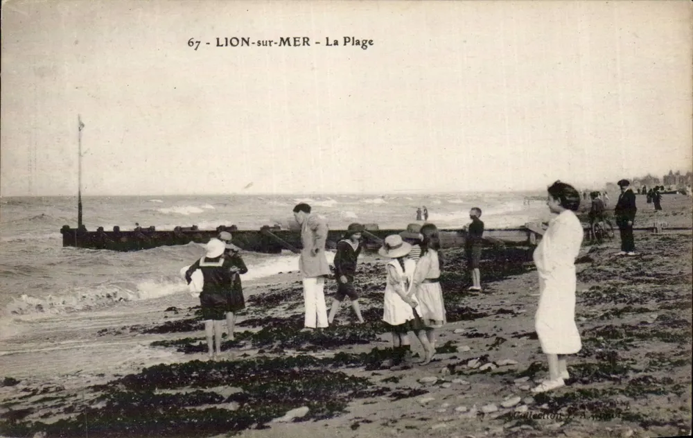 LION-sur-MER - A Praia — Coleção A. RAPON - Frente