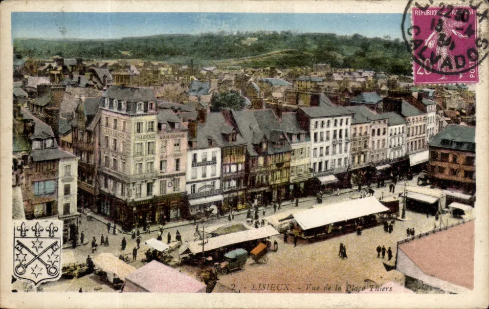 Lisieux — Vista da Place Thiers — G. Arraud, editor - Frente
