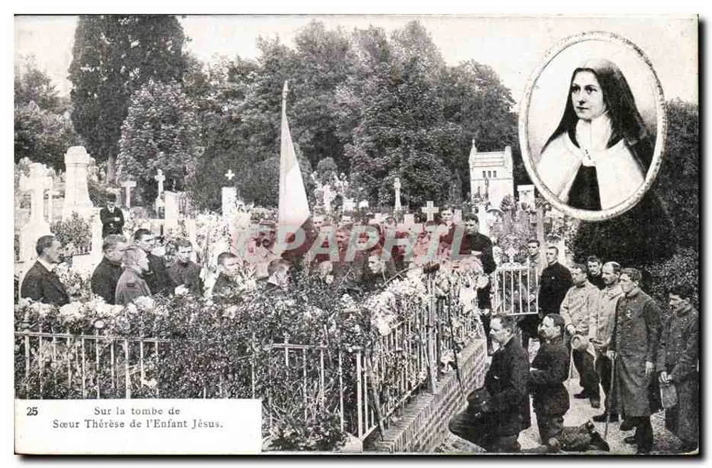 Vor dem Grab der Schwester Thérèse des Kindes Jesu — Verlag: NAPOLÉON, Nr. 25 - Vorderseite