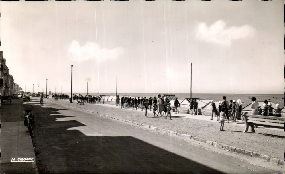 Langrune (Cotavados) — A passeio — Edição André Leconte - Frente