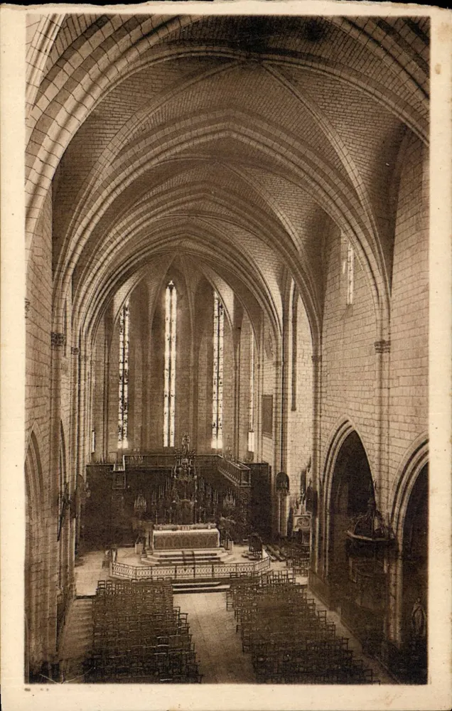 Villefranche-de-Rouergue — Kirche Notre-Dame — Übersicht — Gewölbe fertiggestellt 1474 — Verlag C. Salin - Vorderseite