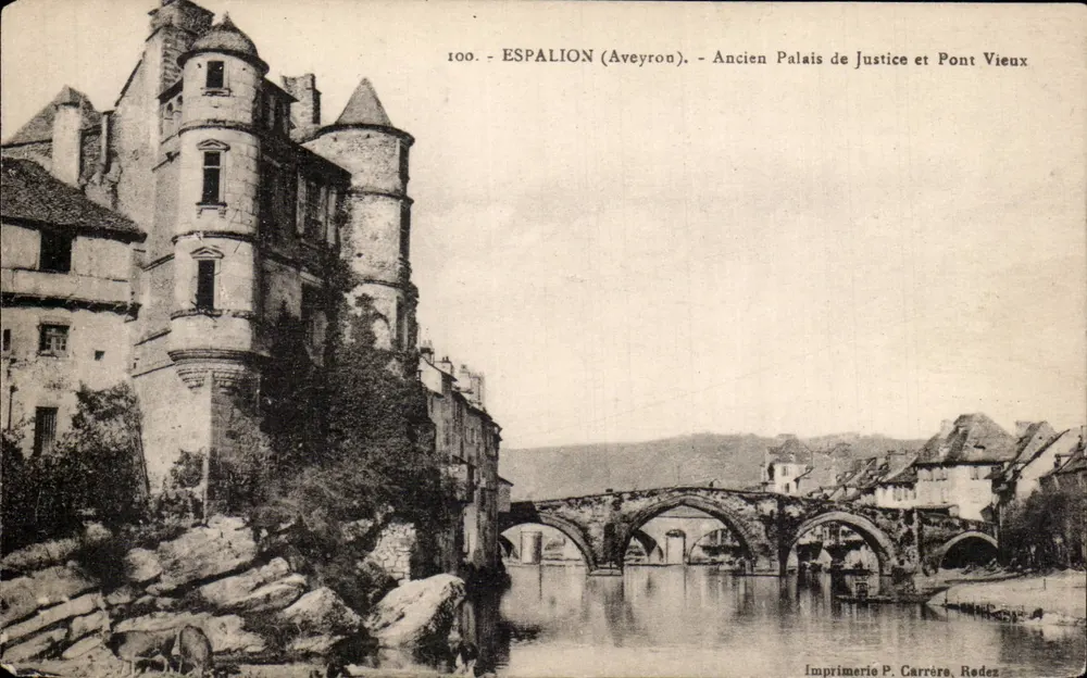 Espalion (Aveyron) — Ehemaliges Gerichtsgebäude und Alte Brücke — Imprimerie P. Carrère, Redez - Vorderseite