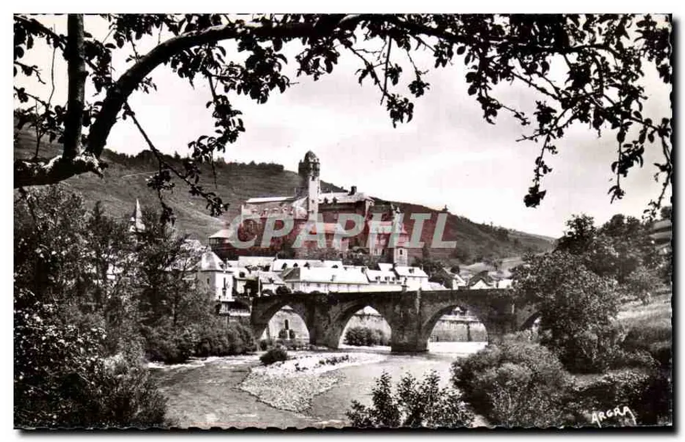 Estaigne (Aveyron) — Das Schloss (15. bis 16. Jahrhundert) und die alte Brücke (13. Jahrhundert) — n°401 - Vorderseite
