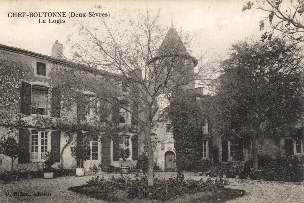 Chef-Boutonne (Deux-Sèvres) — O Logis — V. Sillon, editor - Frente