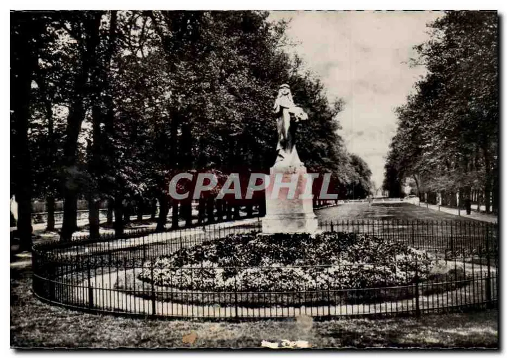 Estátua da Virgem Maria — parque arborizado — editor A. C. 6, MAISONS-LAFFITTE, n°448 - Frente