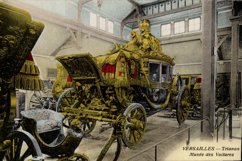 Versailles — Trianon — Museu das Carros - Frente