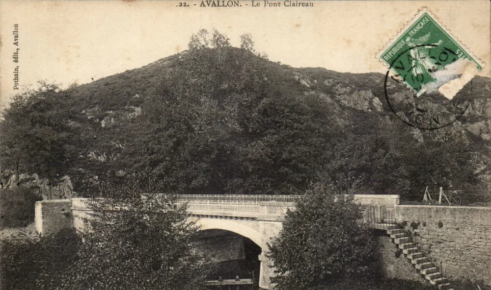 Avallon - O Ponte Claireau — Pothain, editor, Avallon, n°22 - Frente