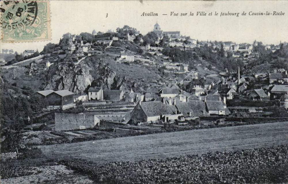 Avallon — Ansicht der Stadt und des Vororts Cousin-la-Roche - Vorderseite