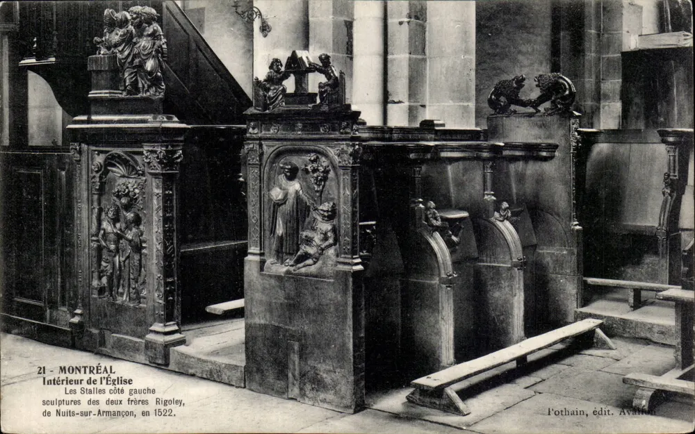 Binnenkant van de kerk — De banken aan de linkerkant — sculpturen van de twee broers Rigoley, uit Nuits-sur-Armançon, in 1522 — uitgave door L'othain, Avallon - Voorkant
