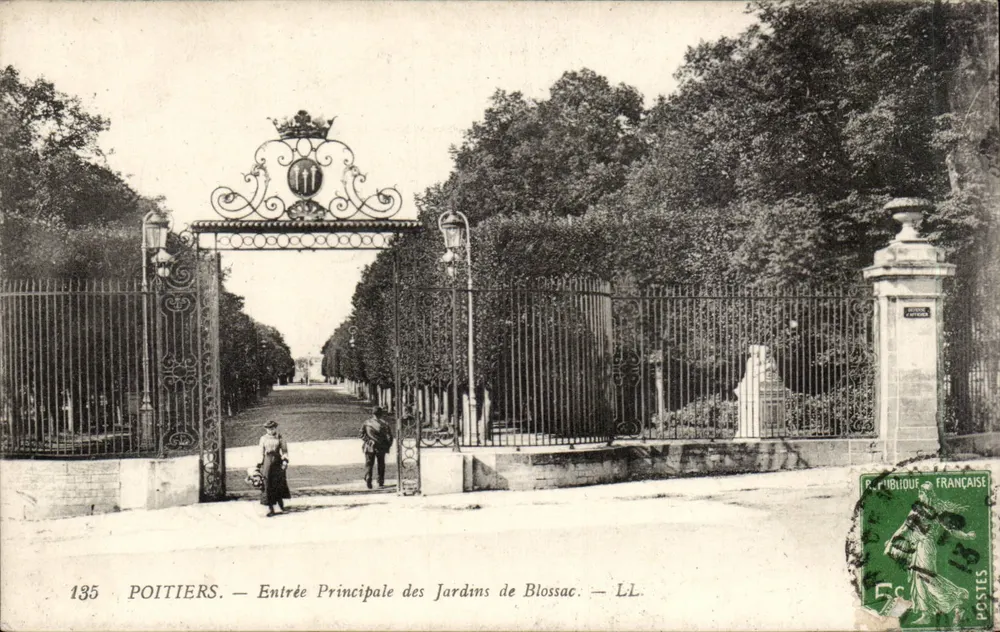 Poitiers — Haupteingang der Blossac-Gärten — LL. — N° 135 - Vorderseite
