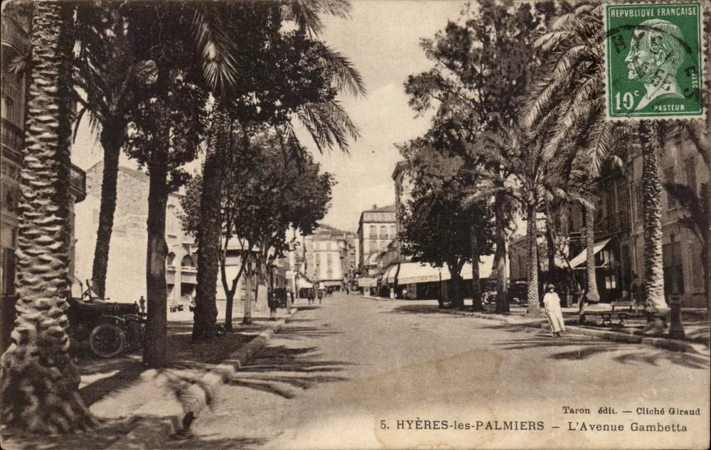 Hyères-les-Palmiers — Avenue Gambetta — Taron Verlag — Cliché Giraud - Vorderseite