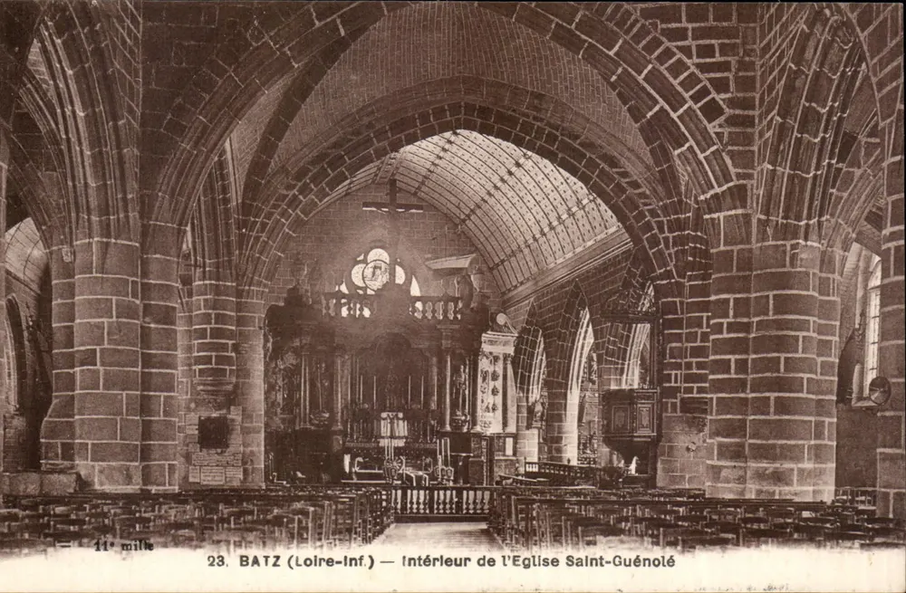 Batz (Loire-Inf.) — Interno della Chiesa di San Guénolé — F. Chapman, Nantes - Recto