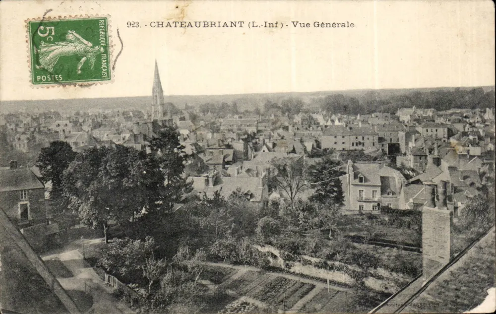 Châteaubriant (L.-Inf.) - Vista Geral — editor Chasselle, n° 923 - Frente