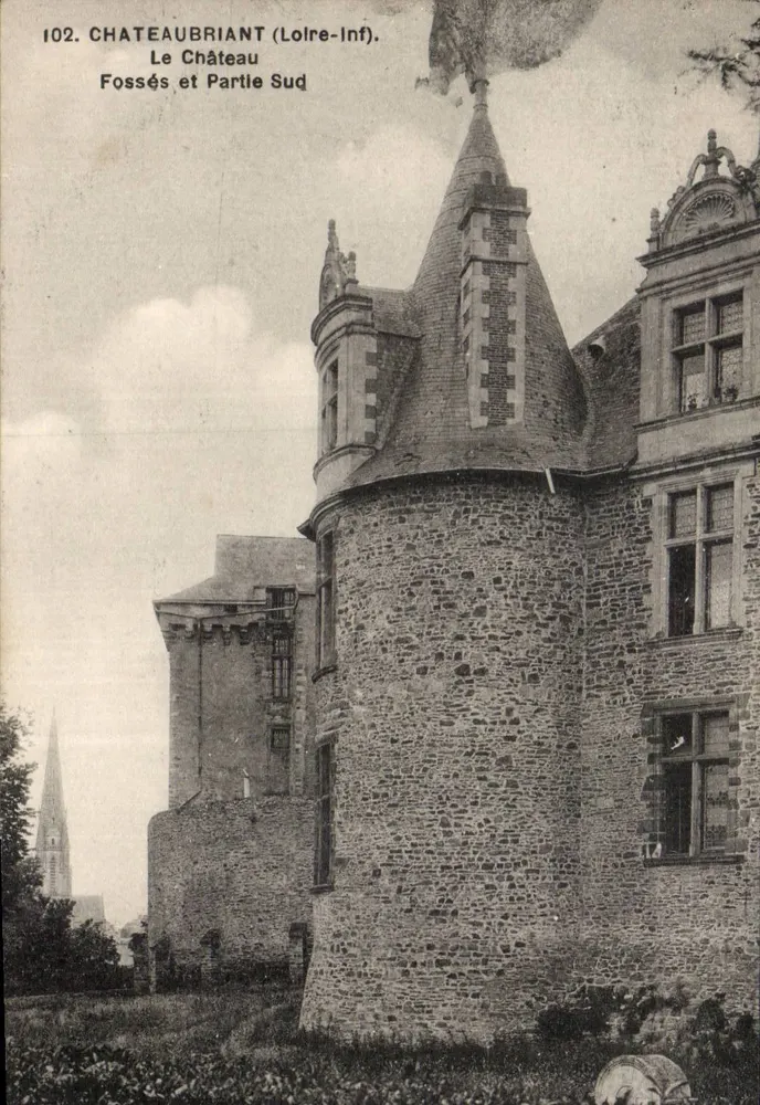 Châteaubriant (Loire-Inf.) — Das Schloss, Gräben und südlicher Teil — F. Chapeau, Verlag, Nantes - Vorderseite