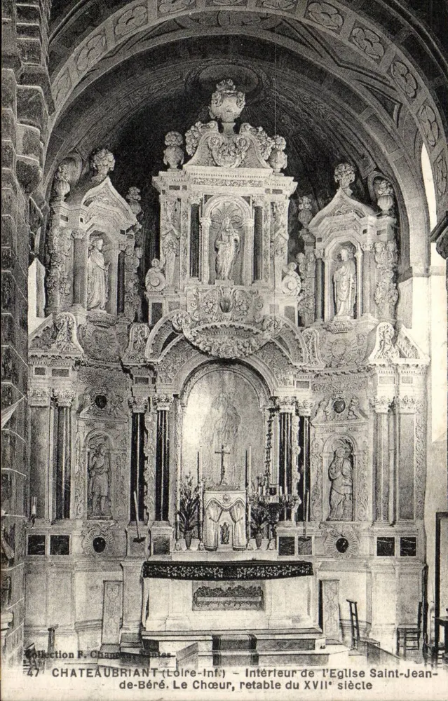 Châteaubriant (Loire-Inf.) - Innenansicht der Kirche Saint-Jean, der Chor, Retabel des 17. Jahrhunderts - Vorderseite