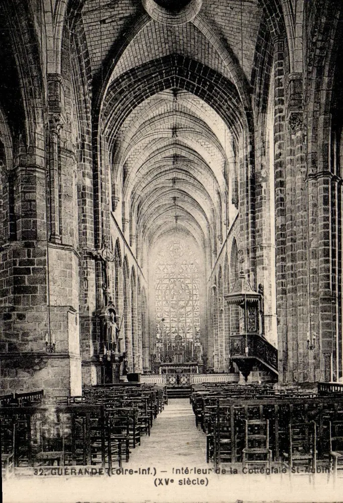 Guérande (Loire-Inf.) — Innenansicht der Kollegiate St-Aubin (15. Jahrhundert) - Vorderseite
