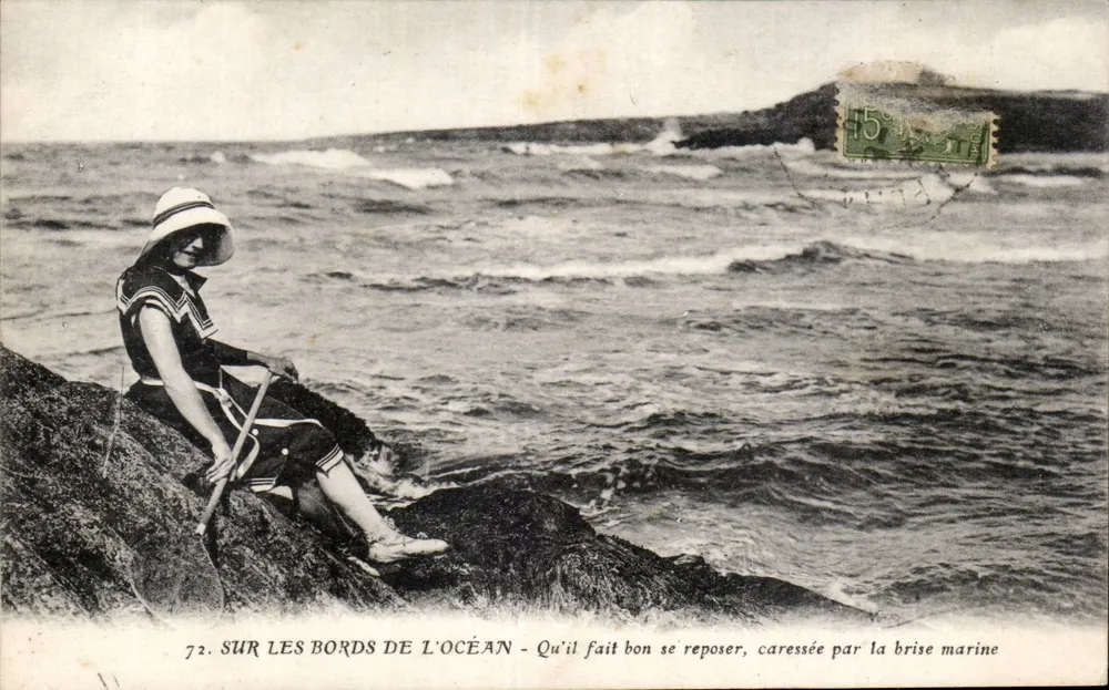 A orillas del océano — ¡Qué bien es descansar, acariciado por la brisa marina! — n°72 - Anverso