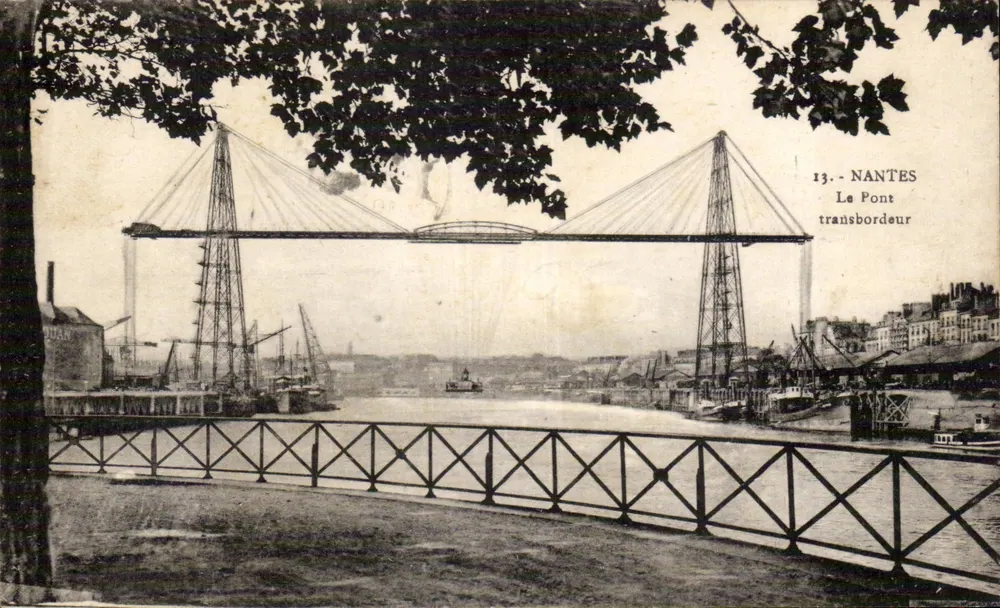 Nantes — De oversteekbrug — Uitgave 'La Cigogne' - Voorkant
