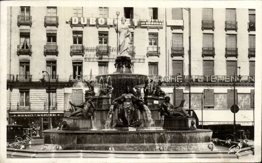 Nantes - Die Fontaine der Place Royale — G. ARTAUD, Verlag, Nr. 15 - Vorderseite