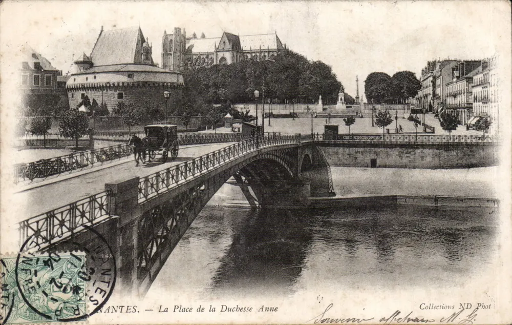 Nantes — Die Place de la Duchesse Anne — Collections ND Phot - Vorderseite