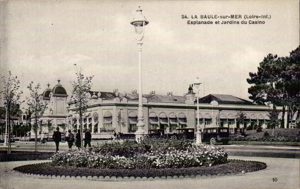 La Baule-sur-Mer (Loire-Inf.) — Esplanade und Gärten des Casinos — P. Chapeau, Verlag Nantes, n° 24 - Vorderseite
