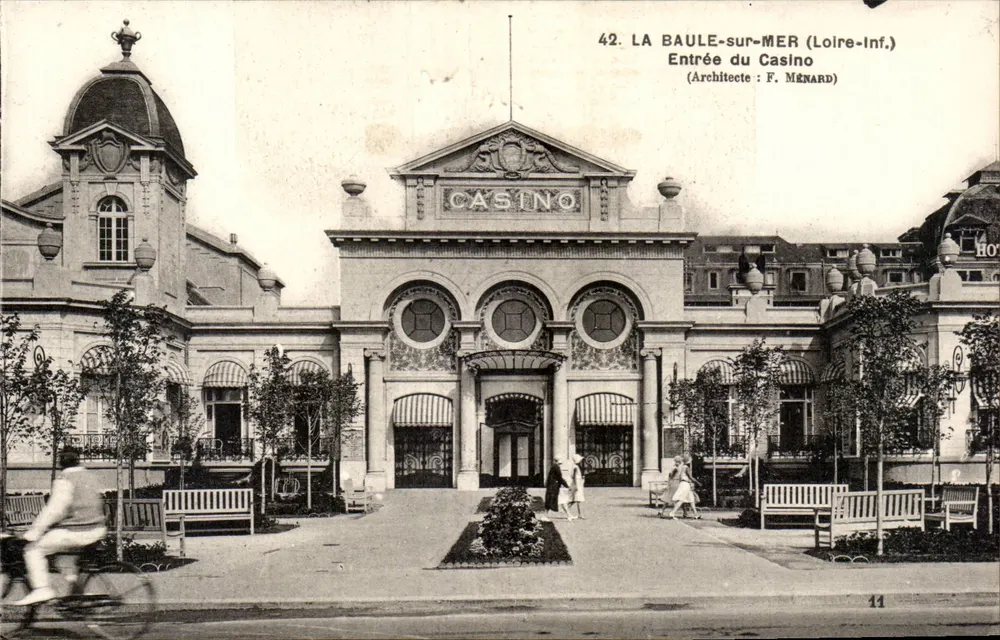 La Baule-sur-Mer — Eingang zum Casino — Architekt: F. Ménard - Vorderseite