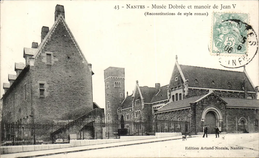 NANTES - Museum Dobrée und Schloss Jean V — Rekonstruktionen im romanischen Stil — Edition Artaud-Nozais, Nantes - Vorderseite