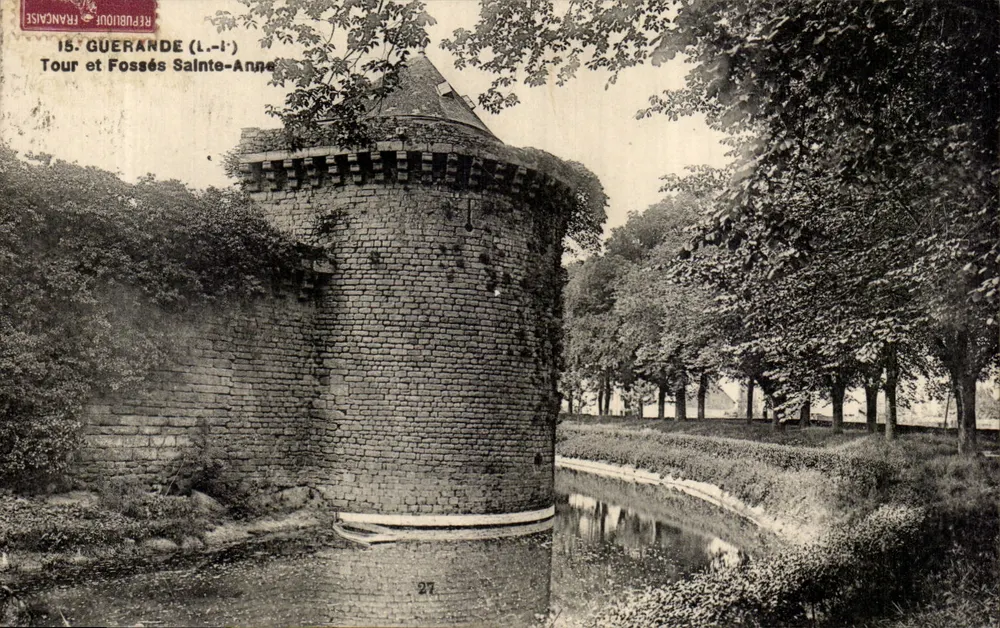 Guerande (Loire-Atlantique) — Turm und Graben von Sainte-Anne — F. Chapeau, Verlag, Nantes, Nr. 27 - Vorderseite