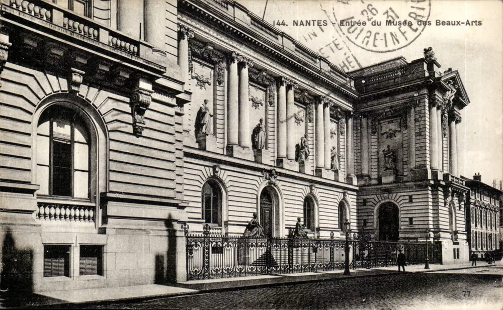 Nantes — Entrata del Museo dei Belle Arti — editore F. Chauveau, n°144 - Recto