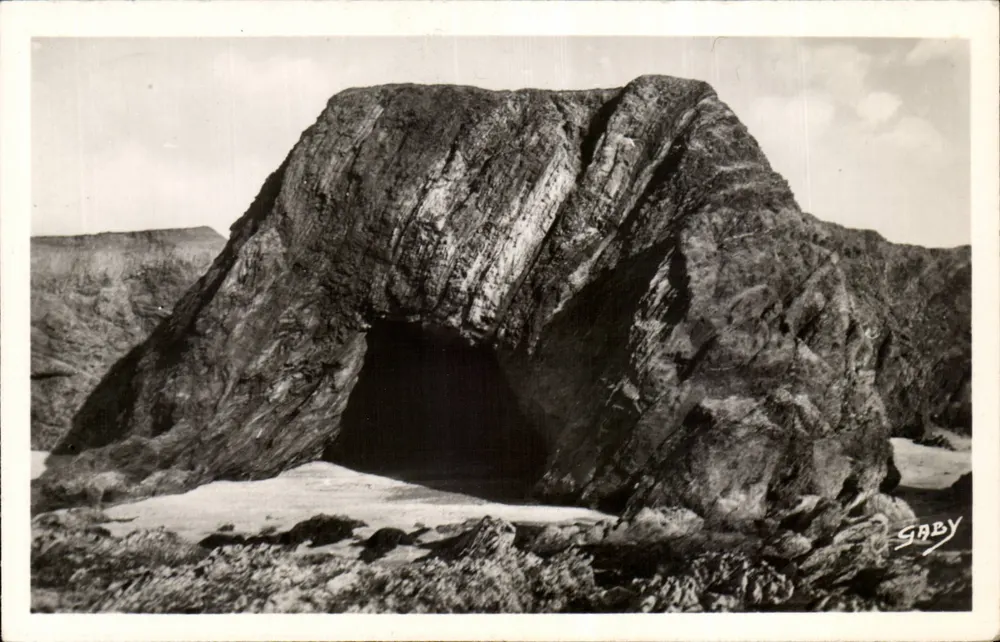 Die Höhle in Piriac-sur-Mer — Verleger Gaby, Nr. 33 - Vorderseite