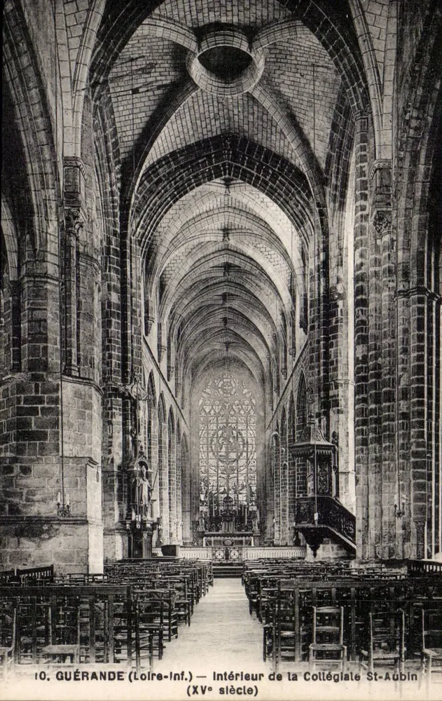 Guérande (Loire-Inf.) — Innenansicht der Kollegiate St-Aubin (15. Jahrhundert) - Vorderseite