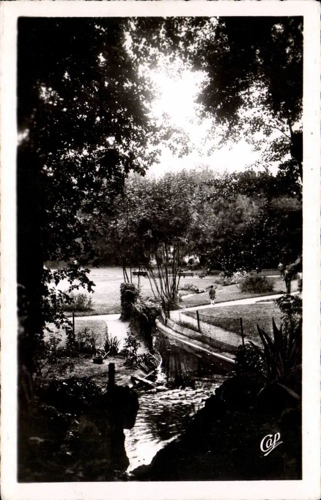 Luc-sur-Mer — O Parque — C.A.P. - Paris - Frente