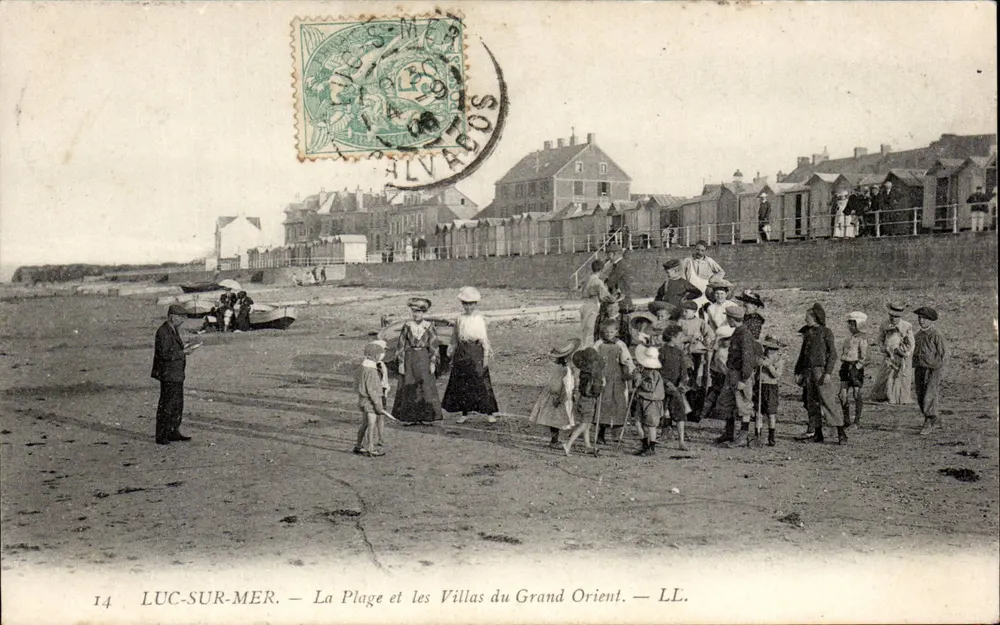 Luc-sur-Mer — Die Strandpromenade und die Villen des Grand Orient — LL. - Vorderseite