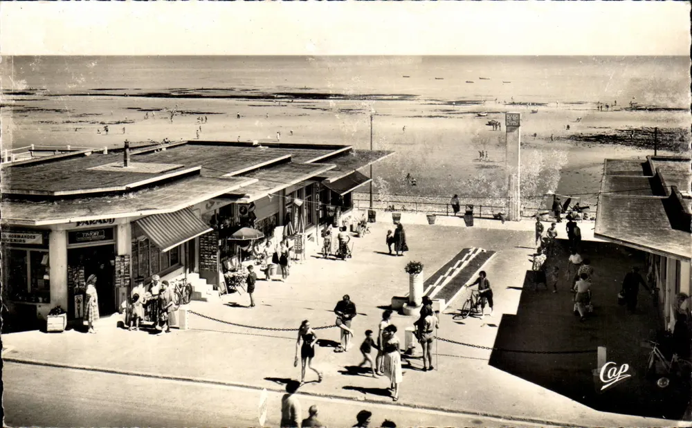 Lug-sur-Mer — Strand und Uhren — Verlag Cap - Vorderseite