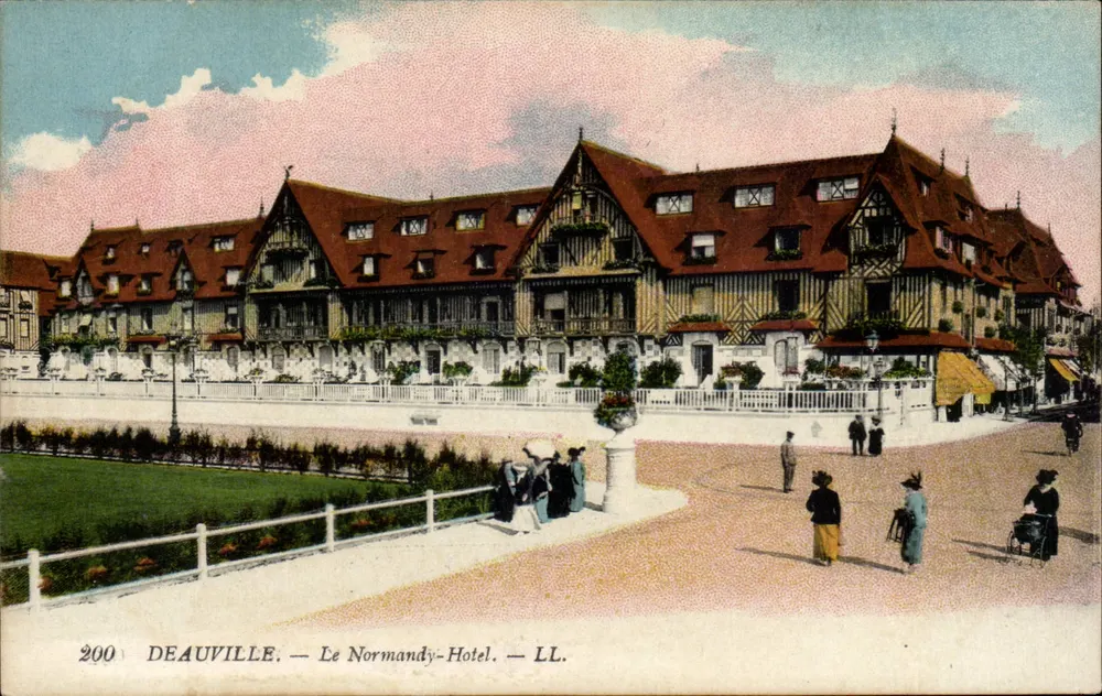 Deauville — O Hotel Normandy — LL. — N° 200 - Frente
