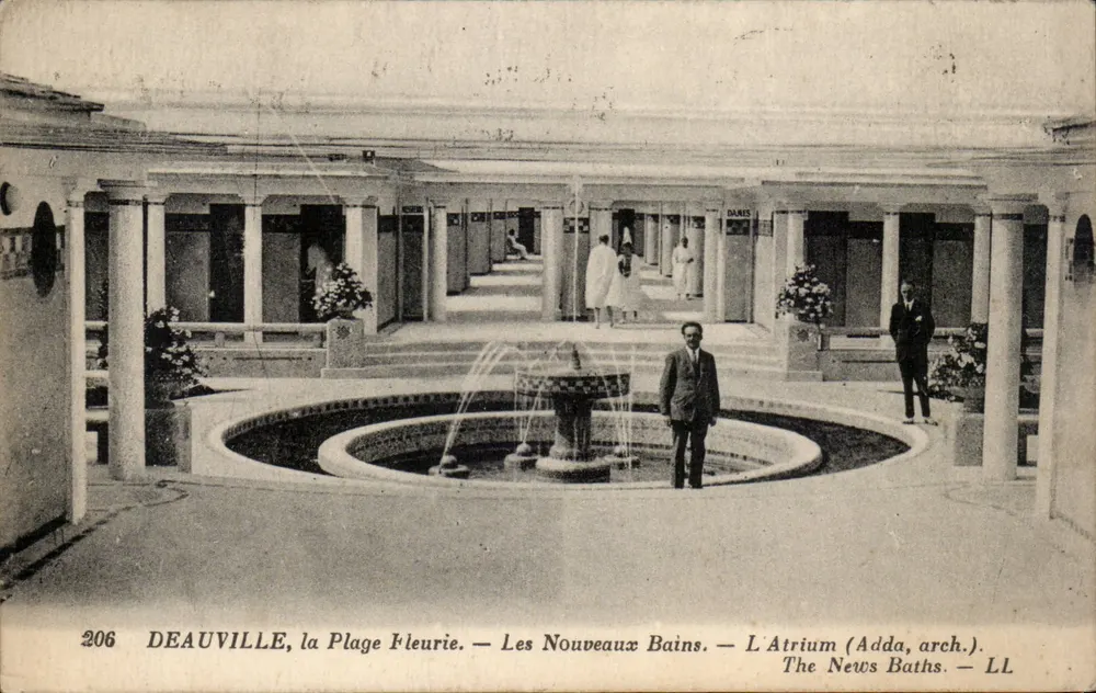 Deauville, Die blühende Strände — Die Neuen Bäder — Das Atrium (Adda, arch.) - Vorderseite