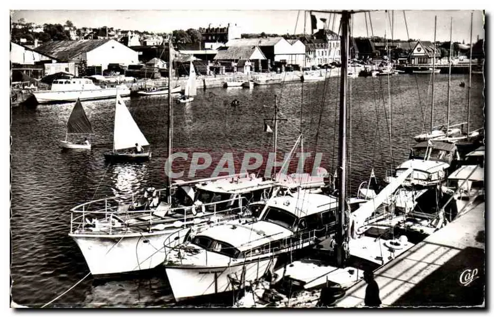 Der Yacht-See von Deauville — Centenaire von Deauville 1951 — Verlag C.P.A.P. Nr. 160 - Vorderseite