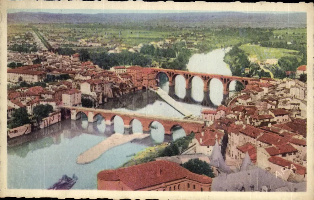 Albi — Allgemeine Ansicht der Altstadt — Cartes A.P.A. BOUX - Vorderseite