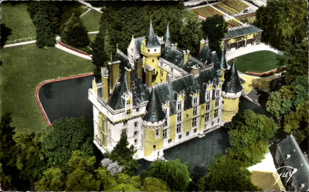 Castelo de Vigny — vista aérea — Edições de Arte 'GUY' - Frente