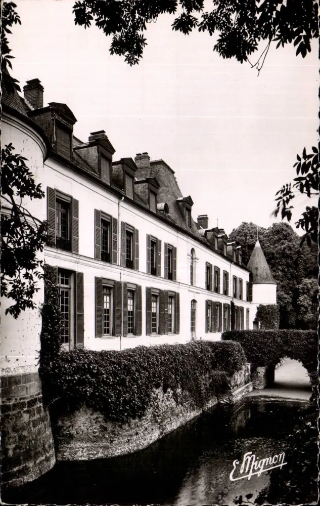 Castelo de La Verrière — Os Baluartes — Edição E. Mignon - Frente