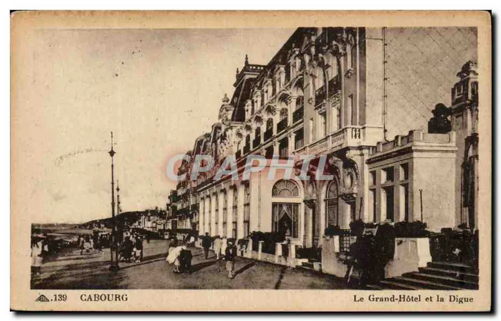 Cabourg — Das Grand-Hôtel und die Digue — n°139 - Vorderseite