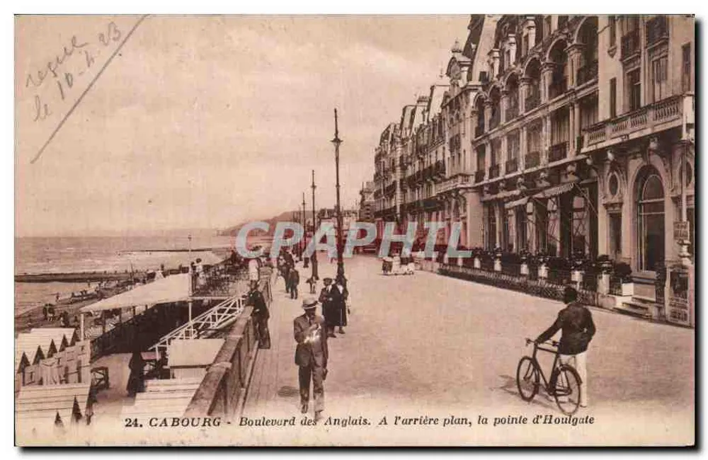 Cabourg - Boulevard des Anglais — Ansicht mit der Spitze von Houlgate im Hintergrund — n° 24 - Vorderseite