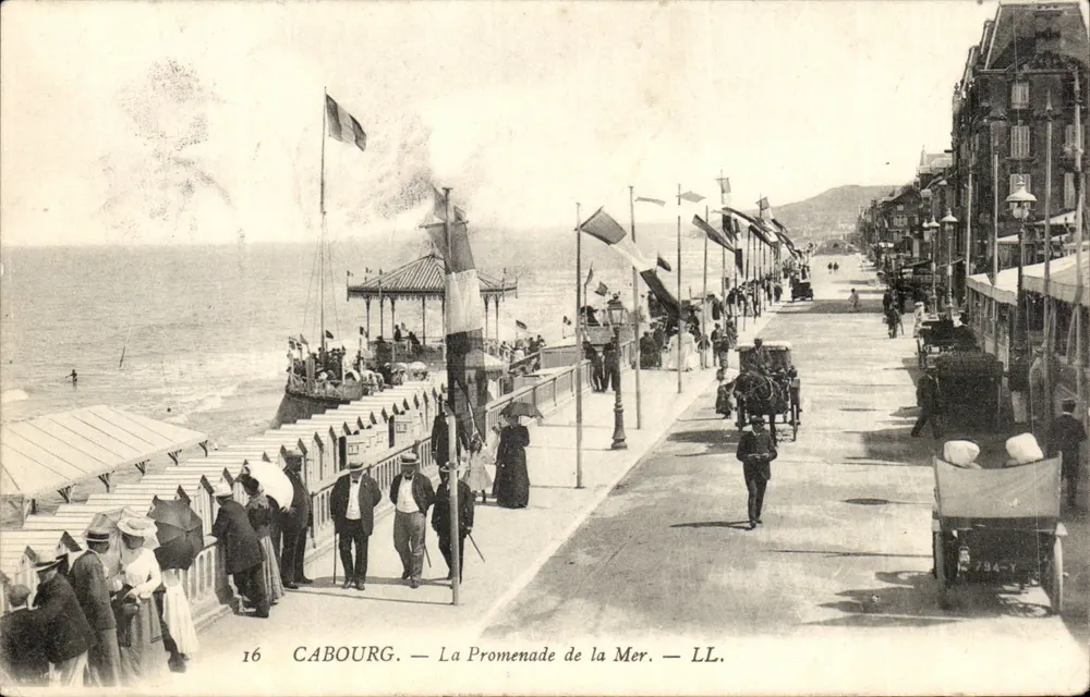 Cabourg — A Promenade de la Mer — LL. n°16 - Frente