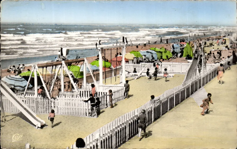 Cabourg — A Praia e os Jogos — Réal-Photo - Frente