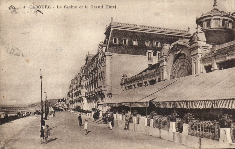 Cabourg - Das Casino und das Grand Hotel — anonymer Verleger, Nr. 4 - Vorderseite